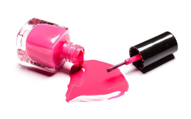 پاک کردن لکه لاک از روی مبل - مبلشویی کرج